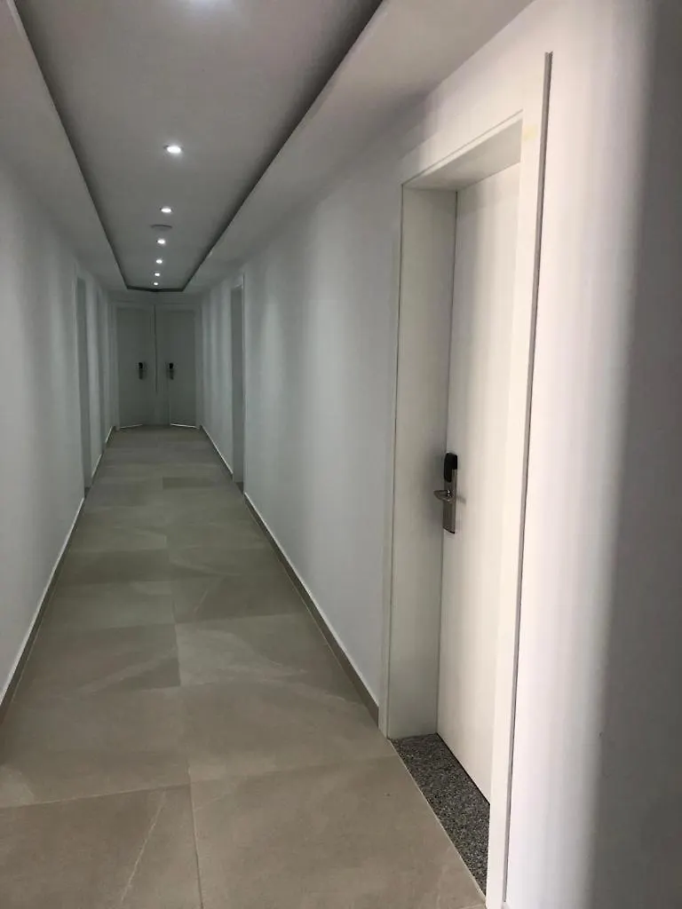 Hotel Mario, Shengjin
