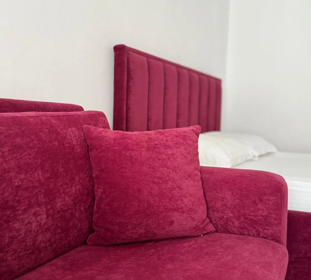 Hotel Mario, Shëngjin